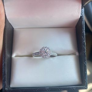 Halo engagement ring